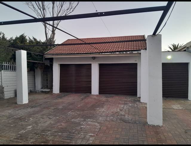 3 BEDROOM HOUSE FOR SALE IN BONANNE